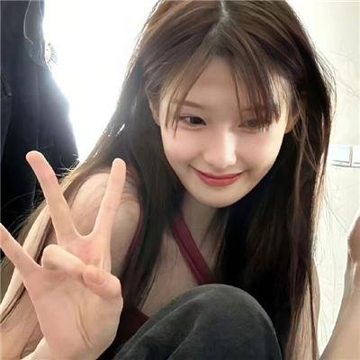 大象席地而坐